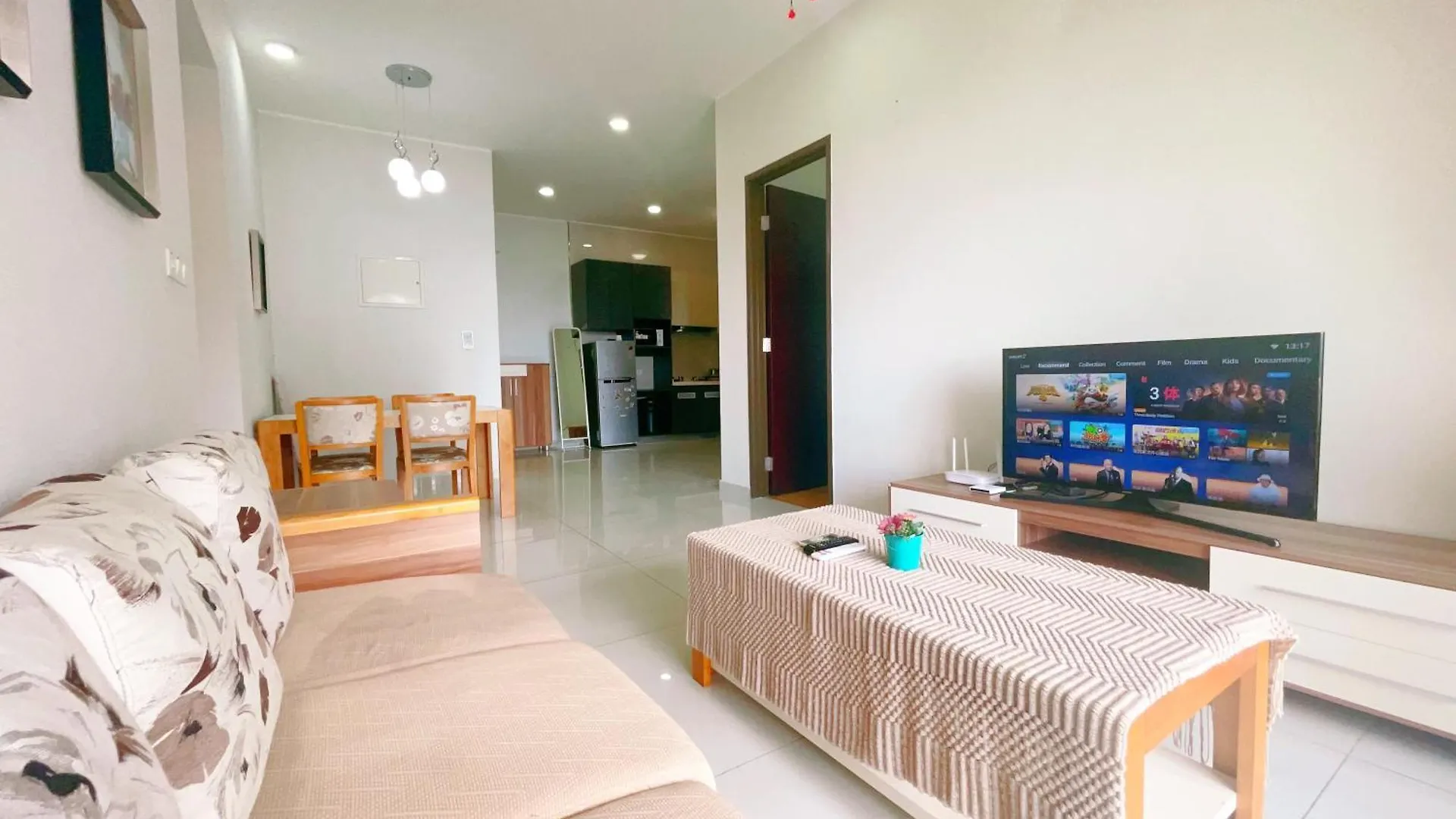 Gyden Staycation #Country Garden Danga Bay Apartment